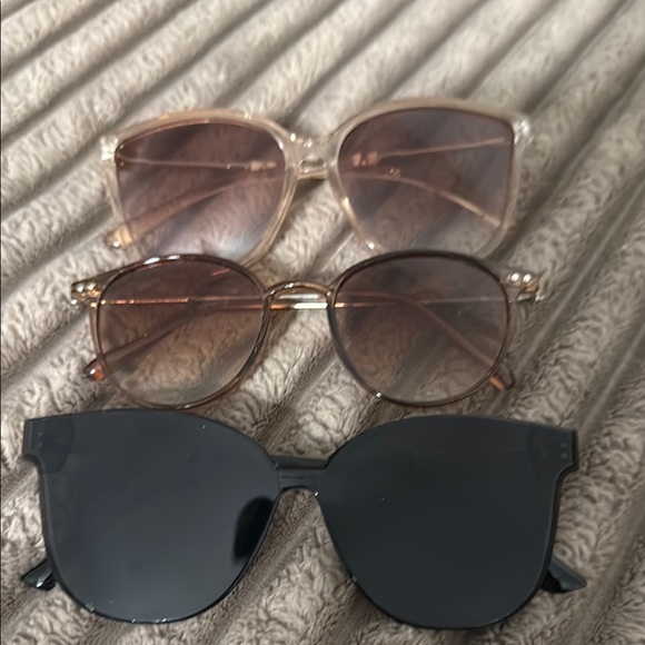 Stylish Women's Sunglasses Set - Black, Brown, and Rose Gold - Picture 1 of 2